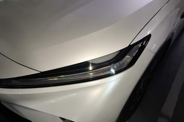 Used Rising R7 2024 Advanced Edition Left Front Headlight