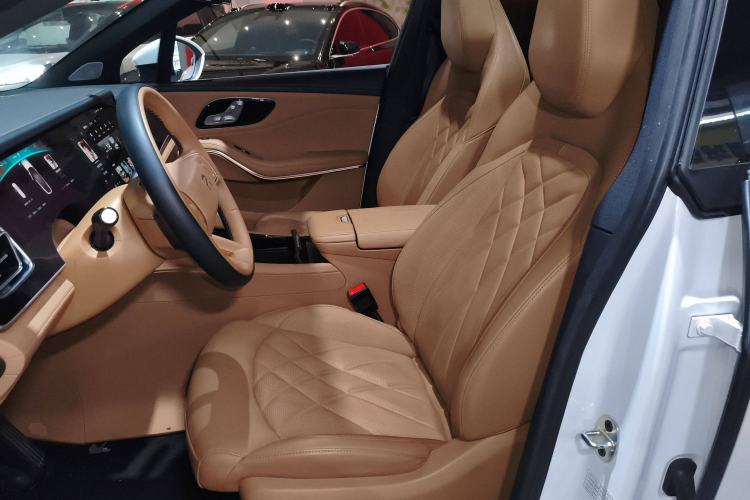 Used Rising R7 2024 Advanced Edition Left Front Seat