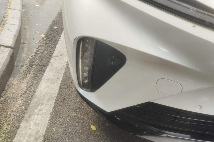 Used Rising R7 2024 Advanced Edition Right Front Headlight