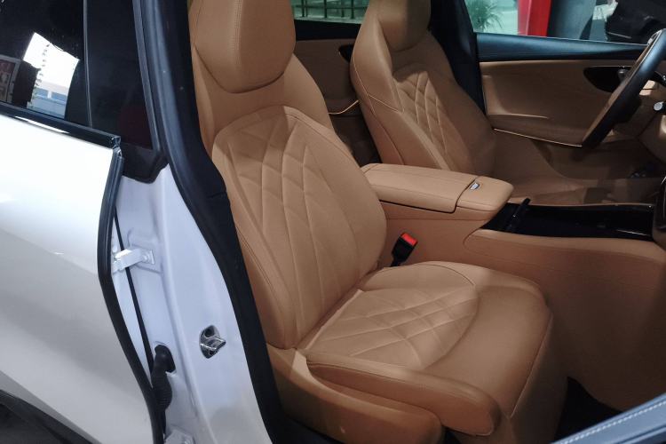 Used Rising R7 2024 Advanced Edition Right Front Seat