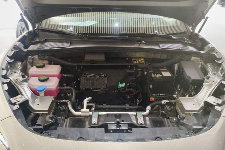 Used Rising R7 2025 Model Urban Edition Engine Bay