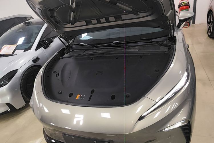 Used Rising R7 2025 Model Advanced Edition Engine Bay