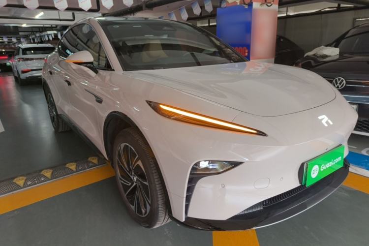 Used Rising R7 2025 Model Advanced Edition Exterior 1