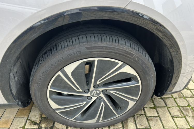 Used Rising R7 2025 Model Advanced Edition Exterior 4