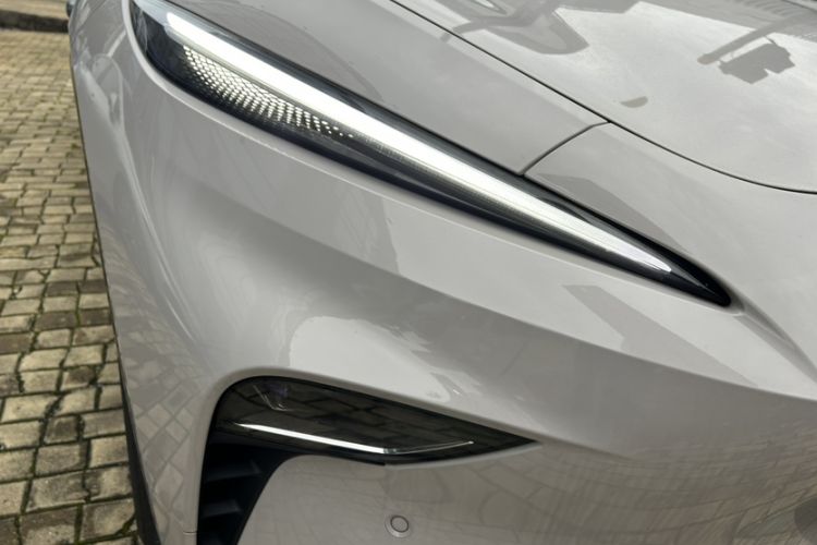 Used Rising R7 2025 Model Advanced Edition Exterior 9