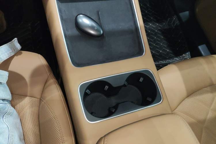 Used Rising R7 2025 Model Urban Edition Gear Lever