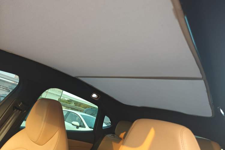 Used Rising R7 2025 Model Advanced Edition Headliner