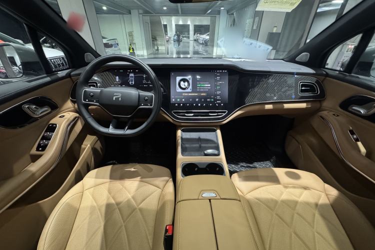 Used Rising R7 2025 Model Urban Edition Interior 2