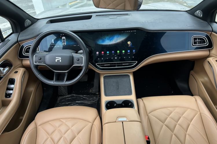 Used Rising R7 2025 Model Advanced Edition Interior 7