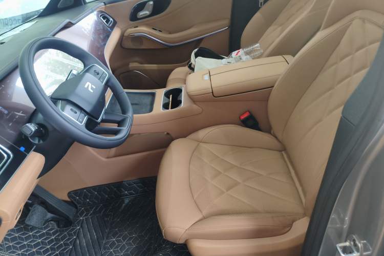 Used Rising R7 2025 Model Urban Edition Left Front Seat