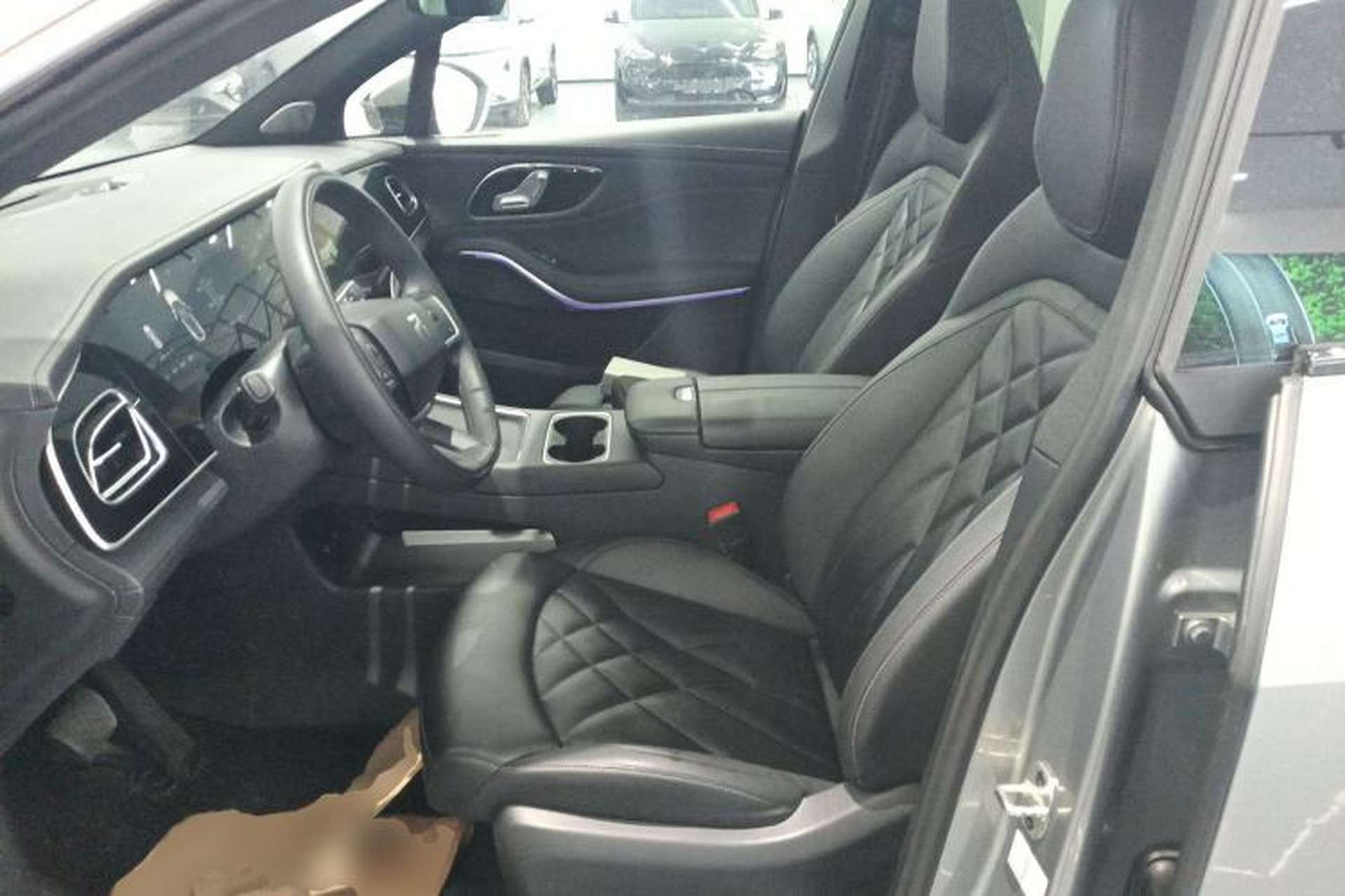 Used Rising R7 2025 Model Advanced Edition Left Front Seat