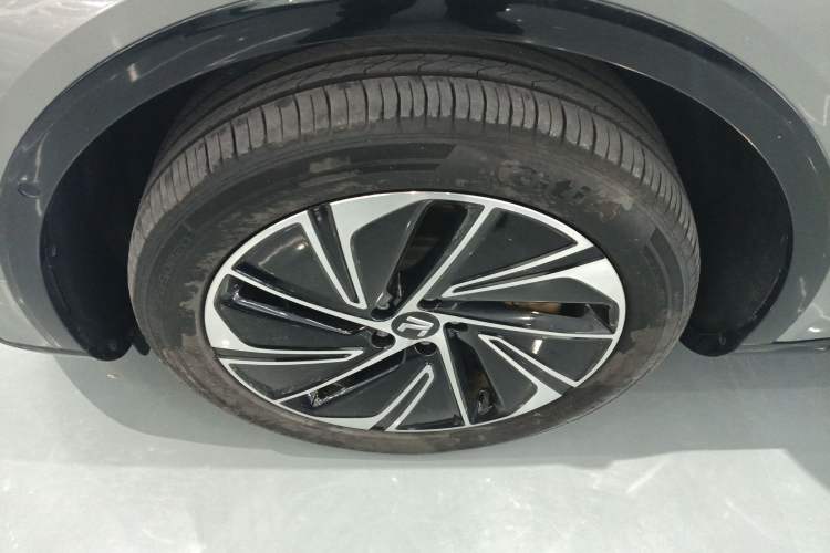 Used Rising R7 2025 Model Advanced Edition Left Front Wheel Hub