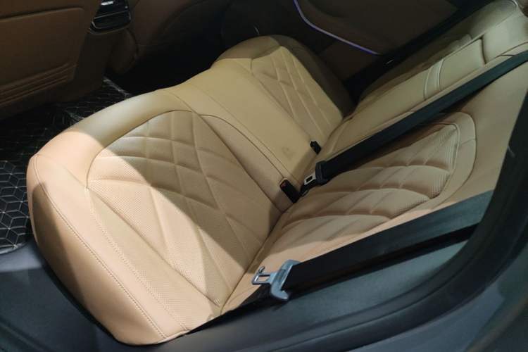 Used Rising R7 2025 Model Urban Edition Left Rear Seat