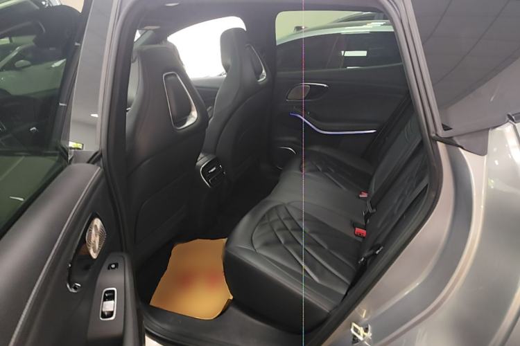 Used Rising R7 2025 Model Advanced Edition Left Rear Seat