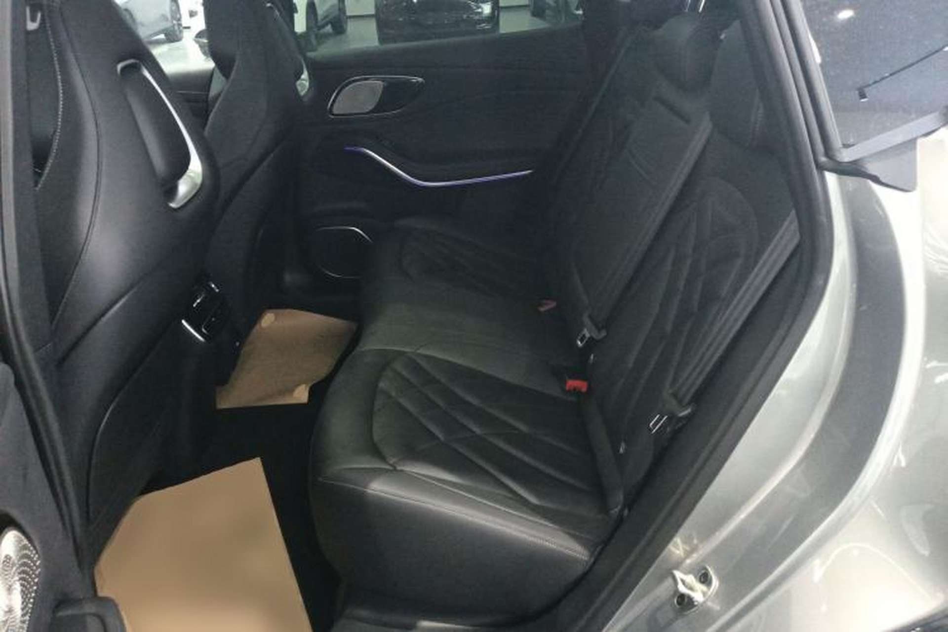Used Rising R7 2025 Model Advanced Edition Left Rear Seat