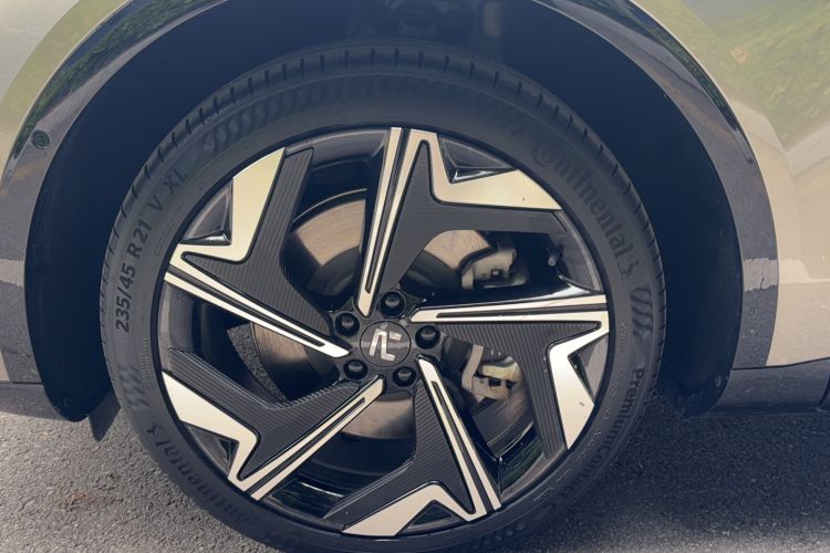 Used Rising R7 2025 Model Long-Range Edition Rear