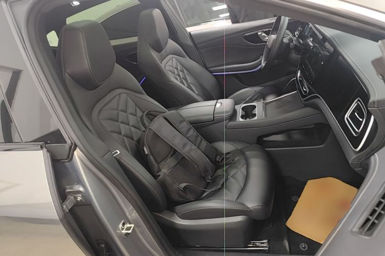 Used Rising R7 2025 Model Advanced Edition Right Front Seat