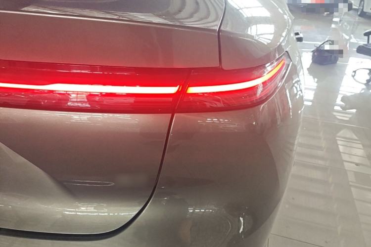Used Rising R7 2025 Model Long-Range Edition Right Rear Taillight