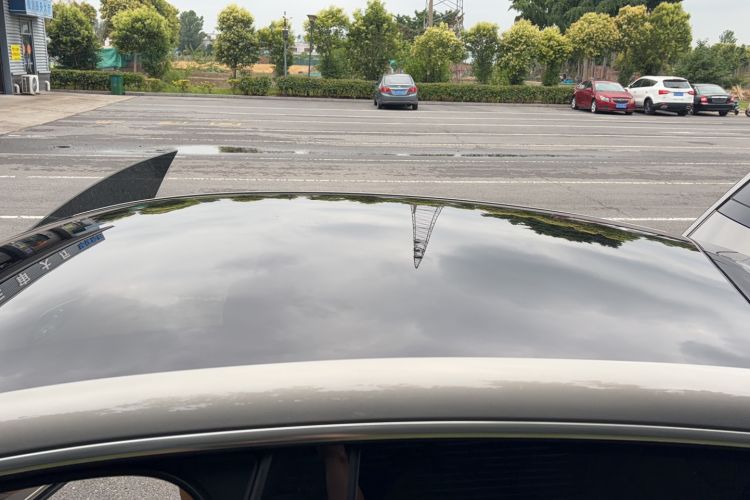 Used Rising R7 2025 Model Long-Range Edition Roof