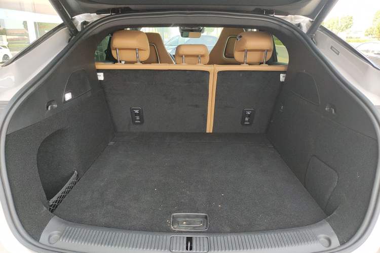 Used Rising R7 2025 Model Advanced Edition Trunk