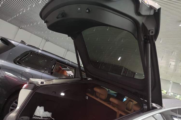 Used Rising R7 2025 Model Urban Edition Trunk
