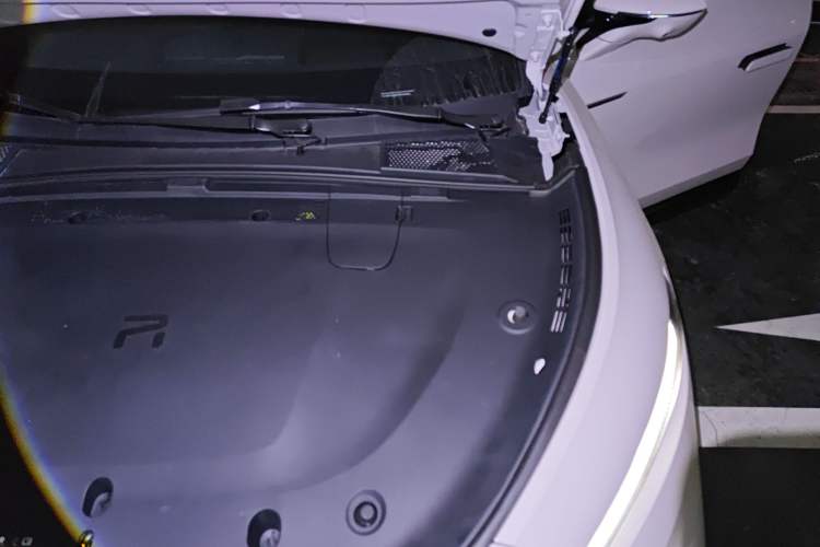 Used Rising R7 2025 Model Urban Edition Engine Bay Left