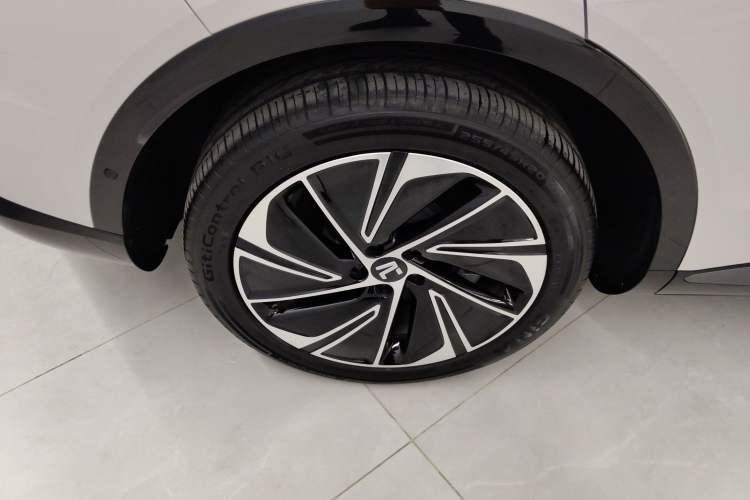Used Rising R7 2025 Model Advanced Edition Exterior 8