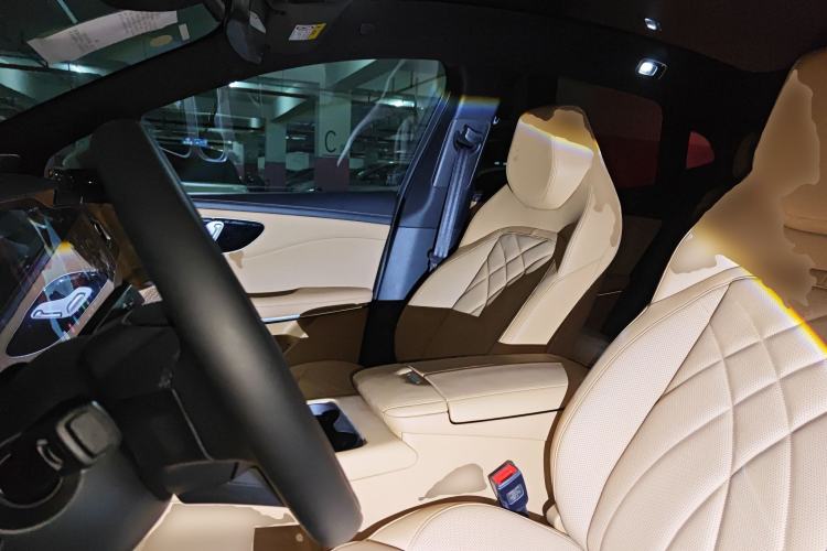 Used Rising R7 2025 Model Urban Edition Left Front Seat