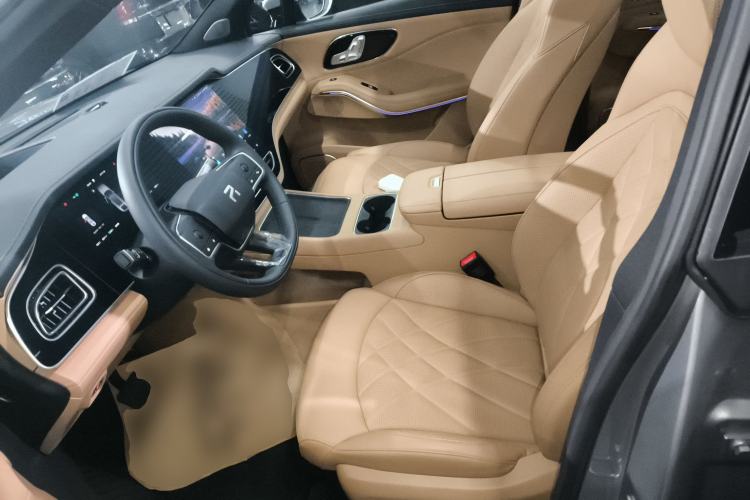 Used Rising R7 2025 Model Long-Range Edition Left Front Seat