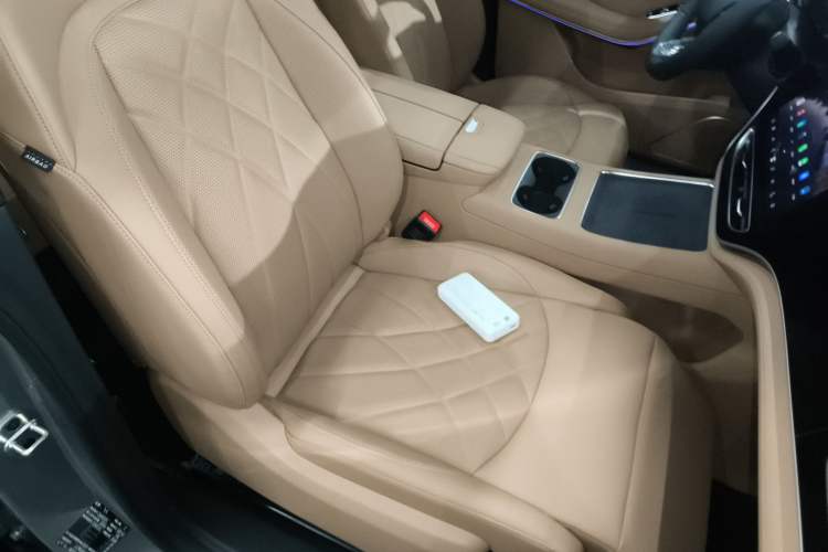 Used Rising R7 2025 Model Long-Range Edition Right Front Seat