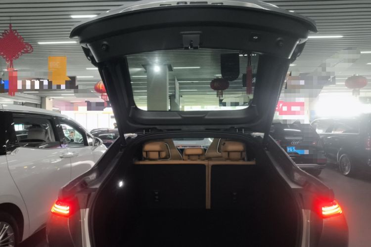 Used Rising R7 2025 Model Long-Range Edition Trunk