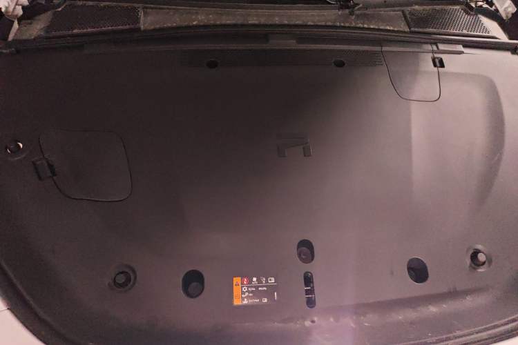 Used Rising R7 2025 Model Advanced Edition Engine Bay