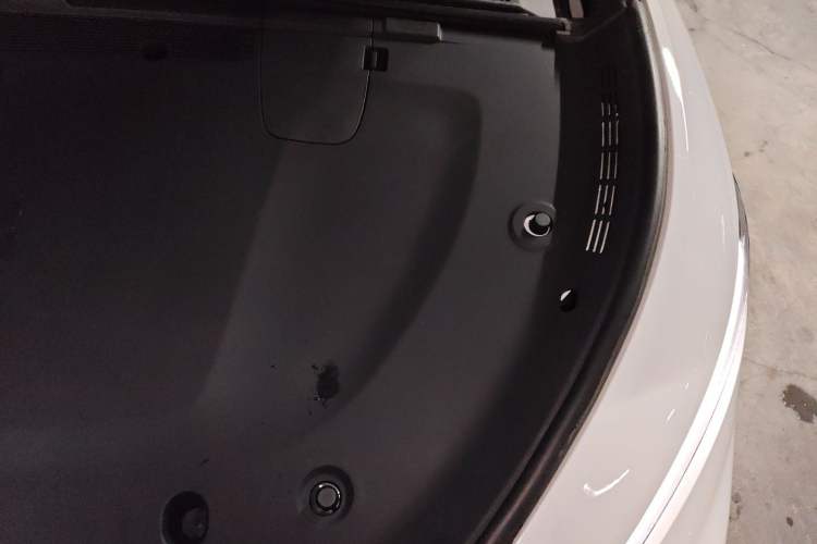 Used Rising R7 2025 Model Advanced Edition Engine Bay Left