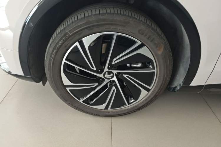 Used Rising R7 2025 Model Advanced Edition Left Front Wheel Hub