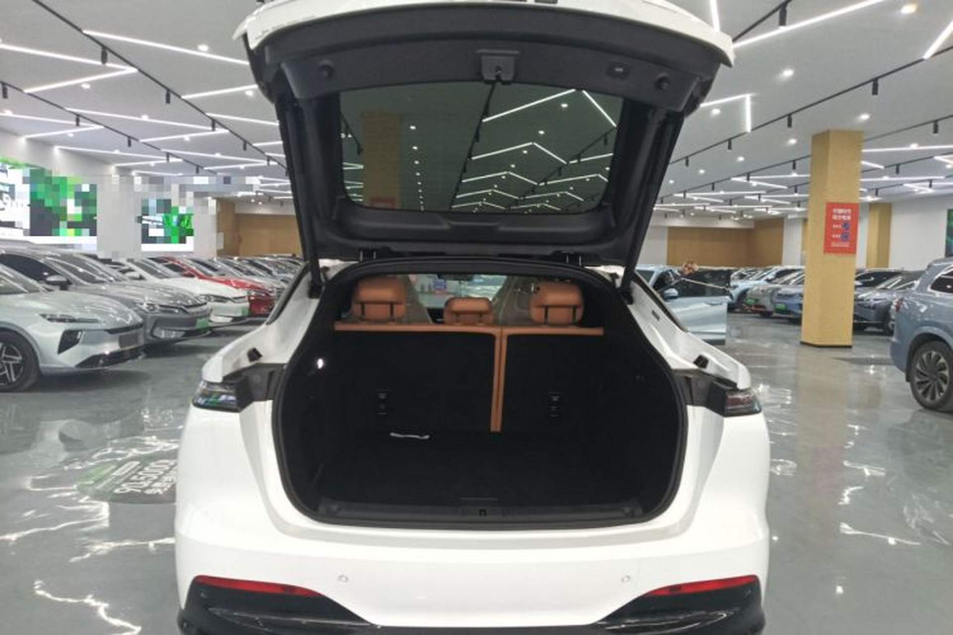 Used Rising R7 2025 Model Advanced Edition Trunk