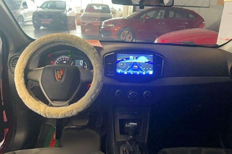 Used Roewe 350 2015 1.5L Automatic Luxury Sunroof Edition Interior 1