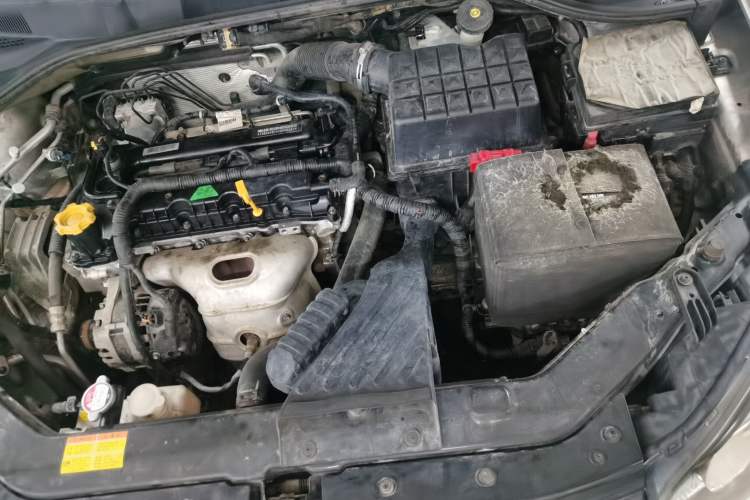 Used Roewe 350 2014 1.5L Automatic Xunda Edition Engine Bay
