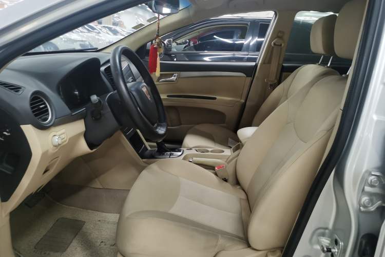 Used Roewe 350 2014 1.5L Automatic Xunda Edition Interior 4