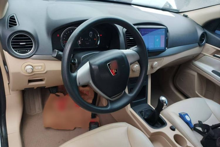 Used Roewe 350 2015 1.5L Manual Luxury Sunroof Edition Interior 1