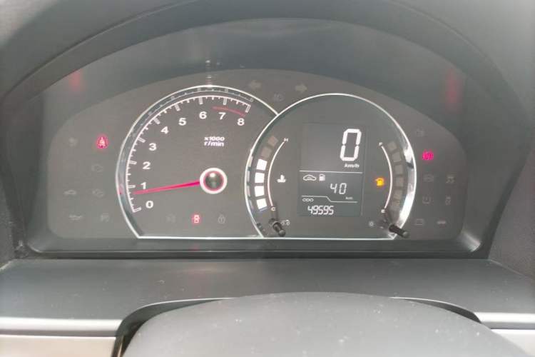 Used Roewe 350 2015 1.5L Manual Luxury Sunroof Edition Odometer Close Up