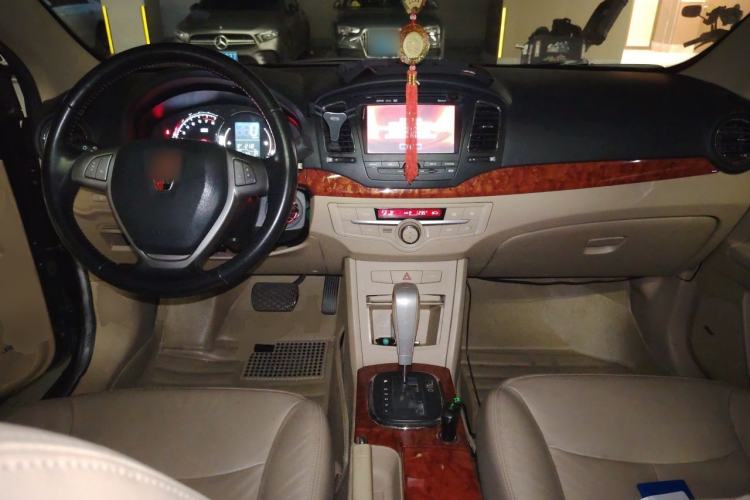 Used Roewe 350 2010 350D 1.5L Automatic Xunhao Edition Center Console