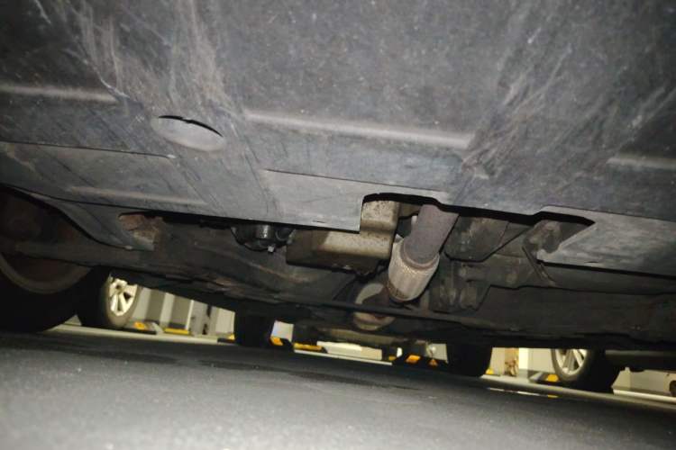 Used Roewe 350 2010 350D 1.5L Automatic Xunhao Edition Chassis Front