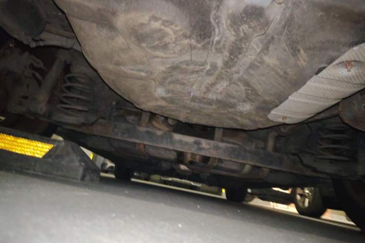 Used Roewe 350 2010 350D 1.5L Automatic Xunhao Edition Chassis Rear