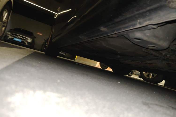 Used Roewe 350 2010 350D 1.5L Automatic Xunhao Edition Chassis Rear Left