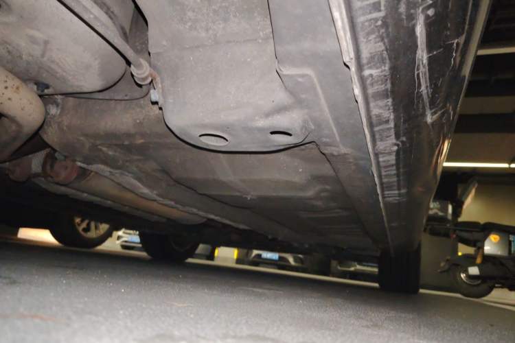 Used Roewe 350 2010 350D 1.5L Automatic Xunhao Edition Chassis Rear Right