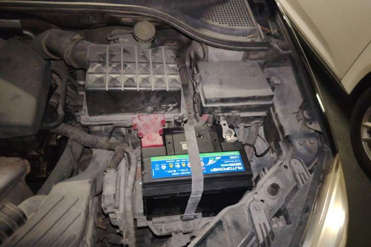 Used Roewe 350 2010 350D 1.5L Automatic Xunhao Edition Engine Bay Left