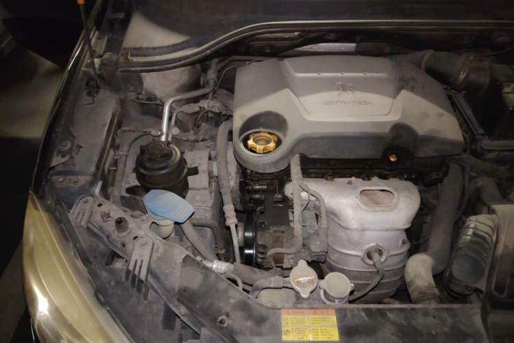 Used Roewe 350 2010 350D 1.5L Automatic Xunhao Edition Engine Bay Right
