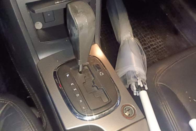 Used Roewe 350 2010 350C 1.5L Automatic Xunyi Edition Gear Lever