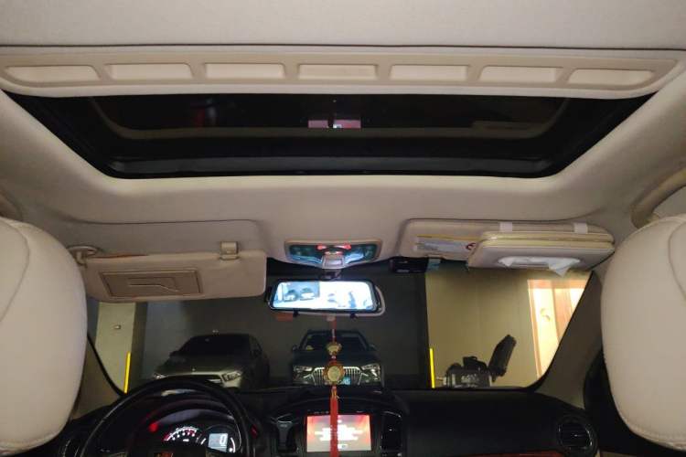 Used Roewe 350 2010 350D 1.5L Automatic Xunhao Edition Headliner