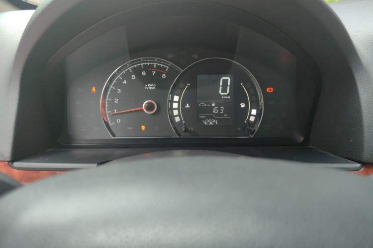 Used Roewe 350 2010 350C 1.5L Manual Xunzhi Edition Odometer Close Up